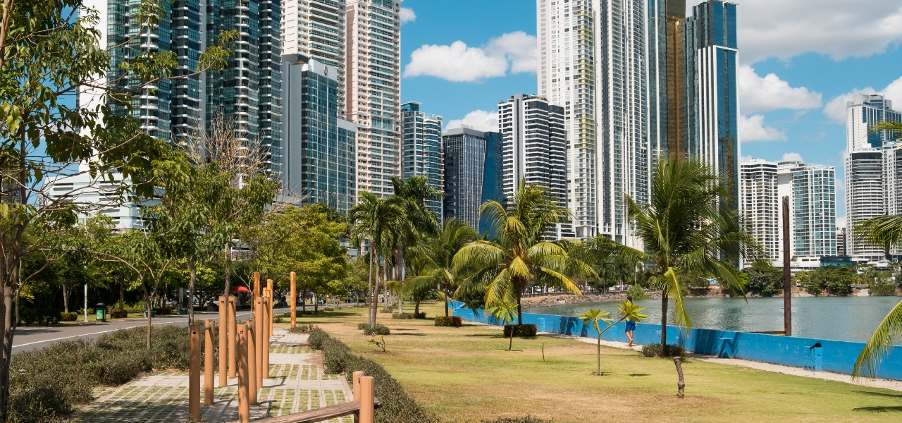 Avenida Balboa – El lugar ideal para la vida cerca del mar |